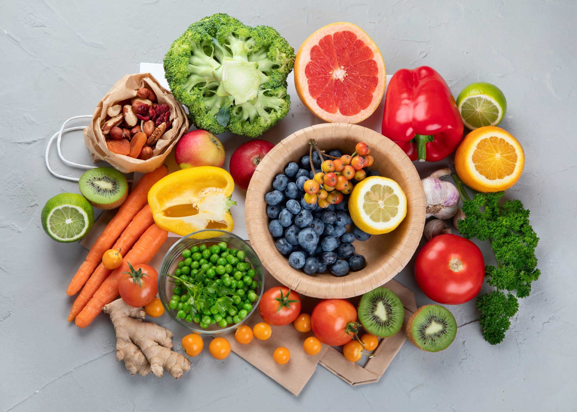 Foods high in vitamin C. Food rich in antioxidant, fiber, carbohydrates. Boost immune system and brain; balances cholesterol; promotes healthy heart. (Getty Images)
