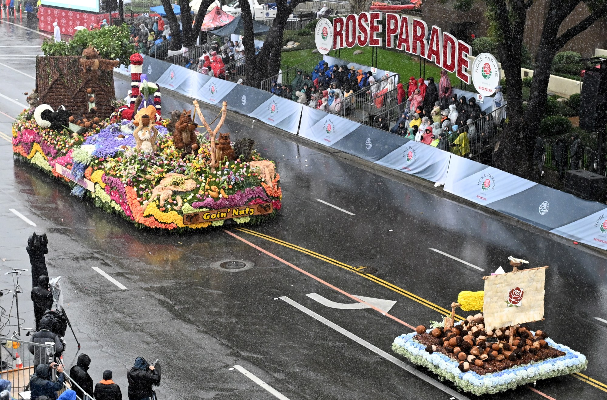 La Cañada Flintridge Tournament Of Roses Association float “Goin Nutz” makes its way in the rain down the parade route during the 137th Rose Parade in Pasadena on Thursday, Jan. 1, 2026. (Photo by Libby Cline Birmingham, Contributing Photographer)
